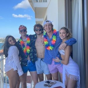 Meet your Posher, Colin